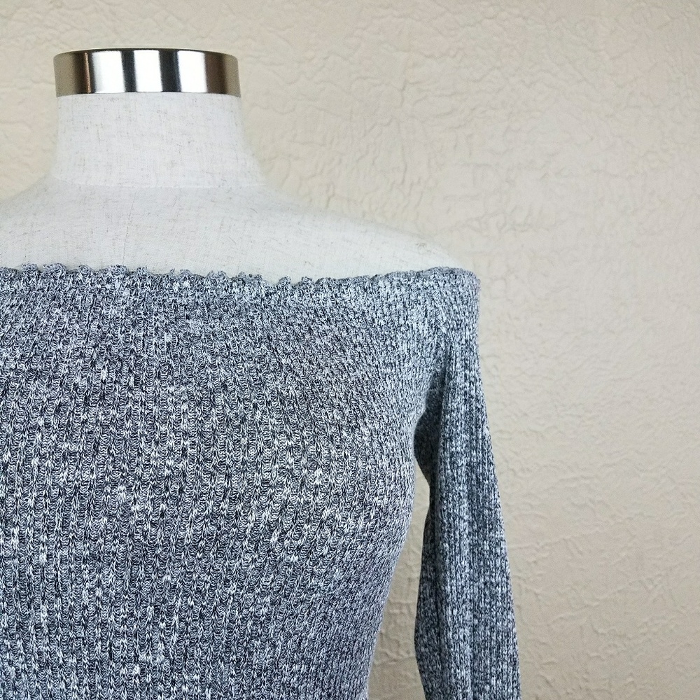 Grey top - Picture 2 of 3